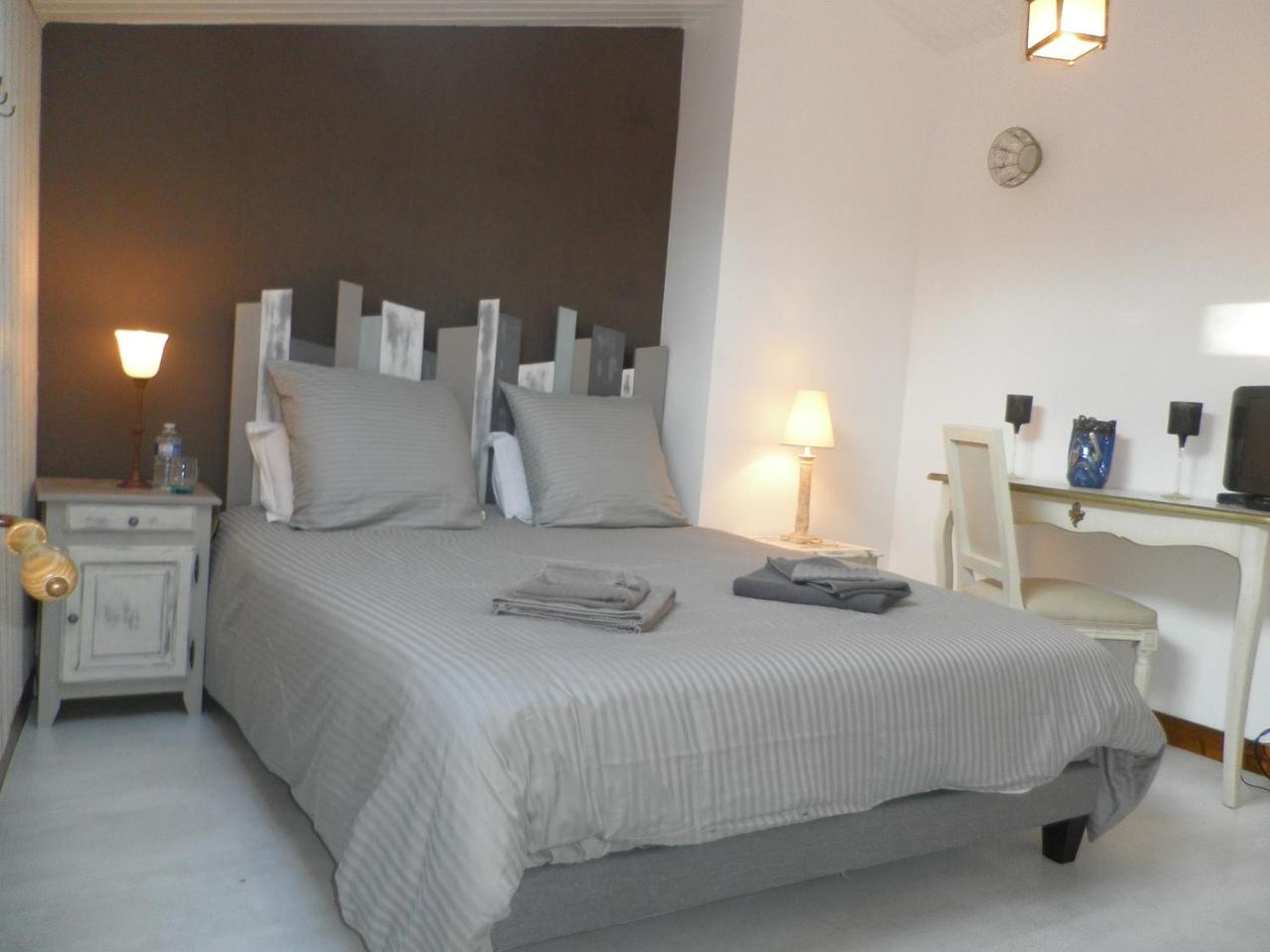 Au Clos De Launay Chambres D'Hotes Le Cellier Екстериор снимка